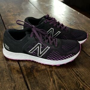 New Balance Women's Fresh Foam Arishi V2 Running Shoe, size 7